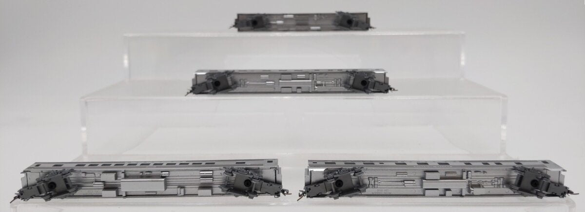 Micro-Trains 99401150 Z Scale Atchison Topeka & Santa Fe Passenger Set#3071/3918 LN/Box