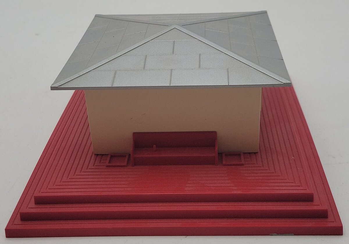 Lionel 6-12962 O Gauge Passenger Service Center with Operating Whistle EX/Box