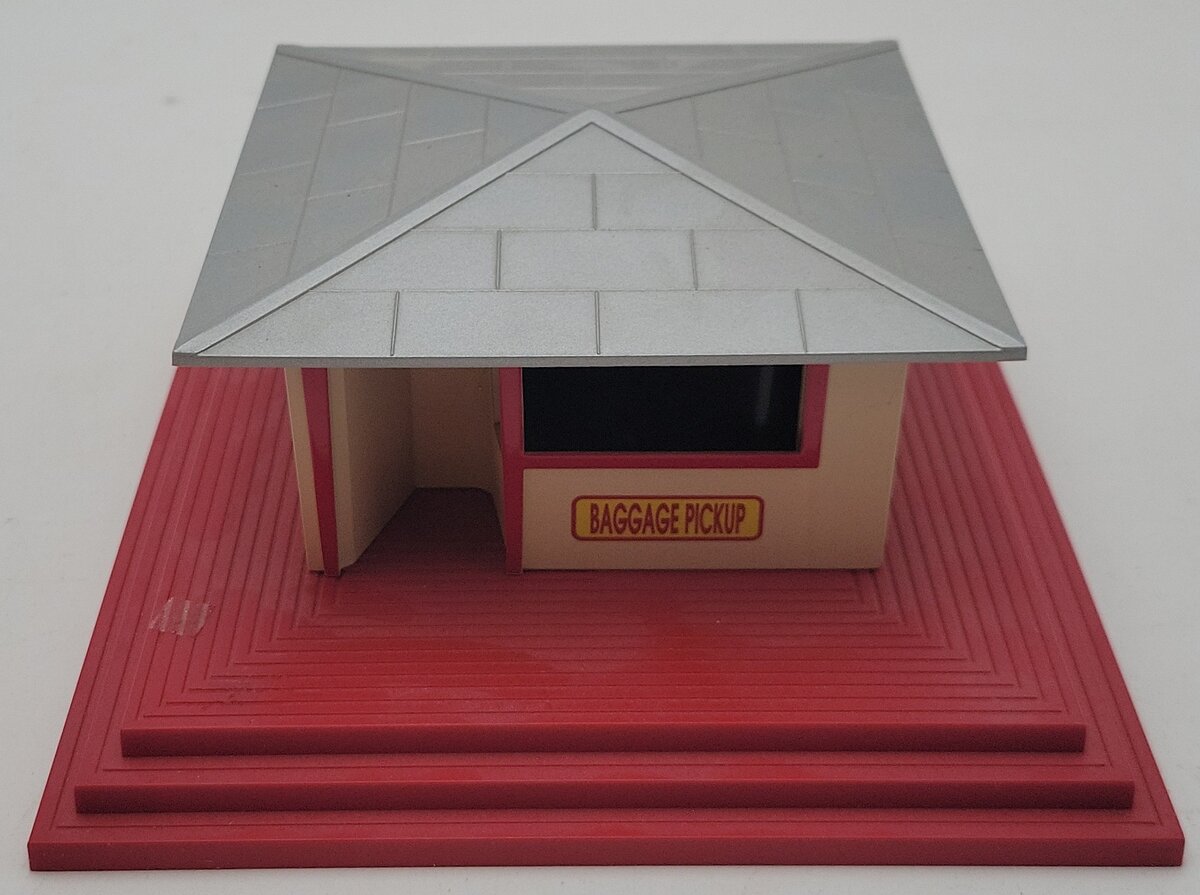 Lionel 6-12962 O Gauge Passenger Service Center with Operating Whistle EX/Box