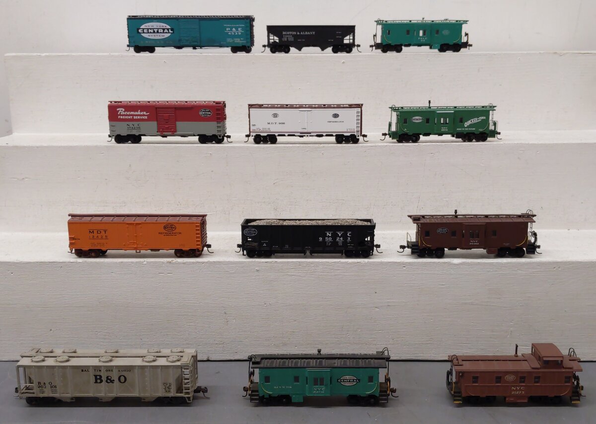 AHM & Other HO Scale Freight Cars [12] EX