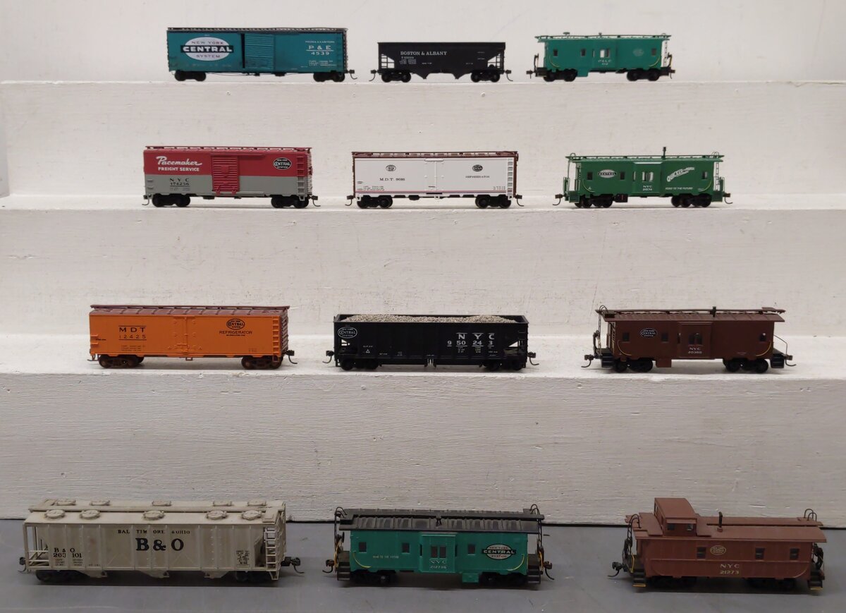 AHM & Other HO Scale Freight Cars [12] EX