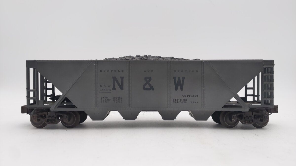 Lionel 6-19328 O Norfolk & Western 4-Bay Weathered Hopper w/Coal Load #6446-4 VG