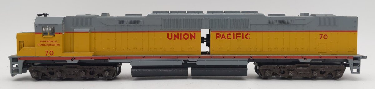 Athearn 70 HO Scale Union Pacific EMD-DD40 Two-Motor Diesel Locomotive #70 EX