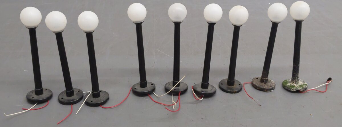 Lionel 6-12708 O/0-27 Gauge Operating Street Lamps (Packs of 3) [3] VG/Box