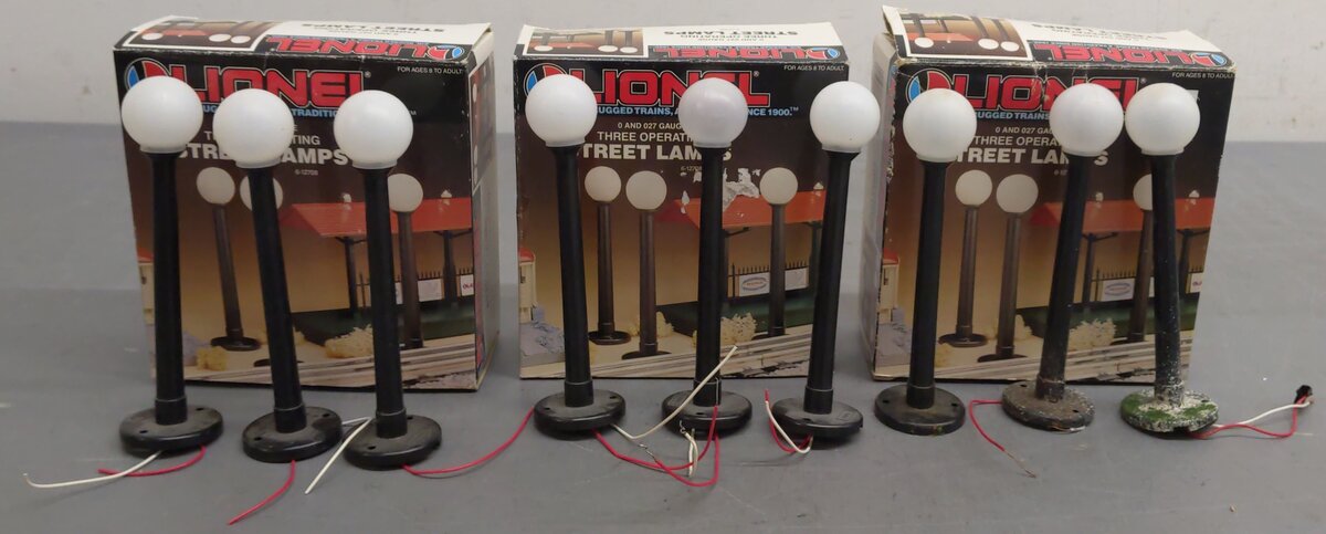 Lionel 6-12708 O/0-27 Gauge Operating Street Lamps (Packs of 3) [3] VG/Box