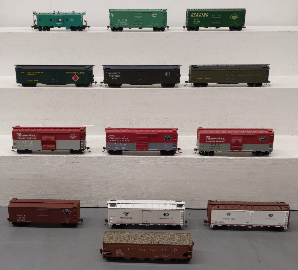 Accurail & Other HO Scale Freight Cars [13] VG