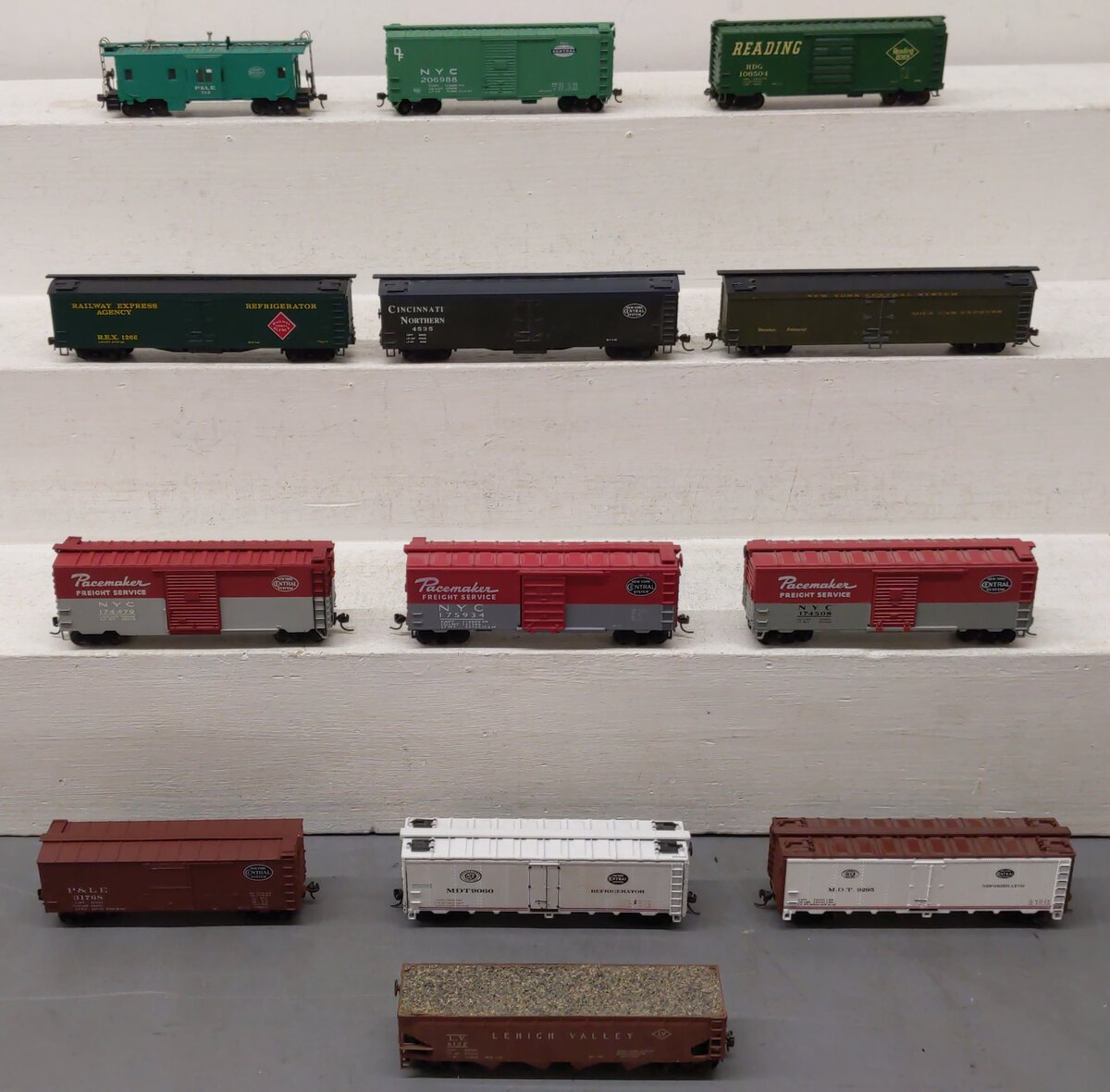 Accurail & Other HO Scale Freight Cars [13] VG