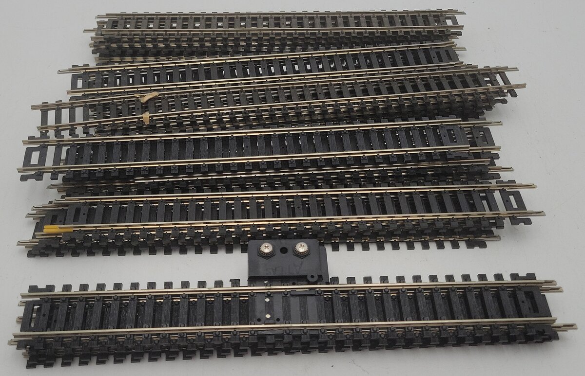 Atlas HO Scale Assorted Straight Track Sections [24] EX