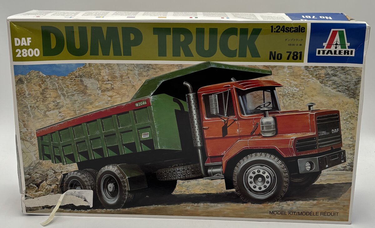 Italeri 781 1:24 DAF 2800 Dump Truck Kit LN/Box