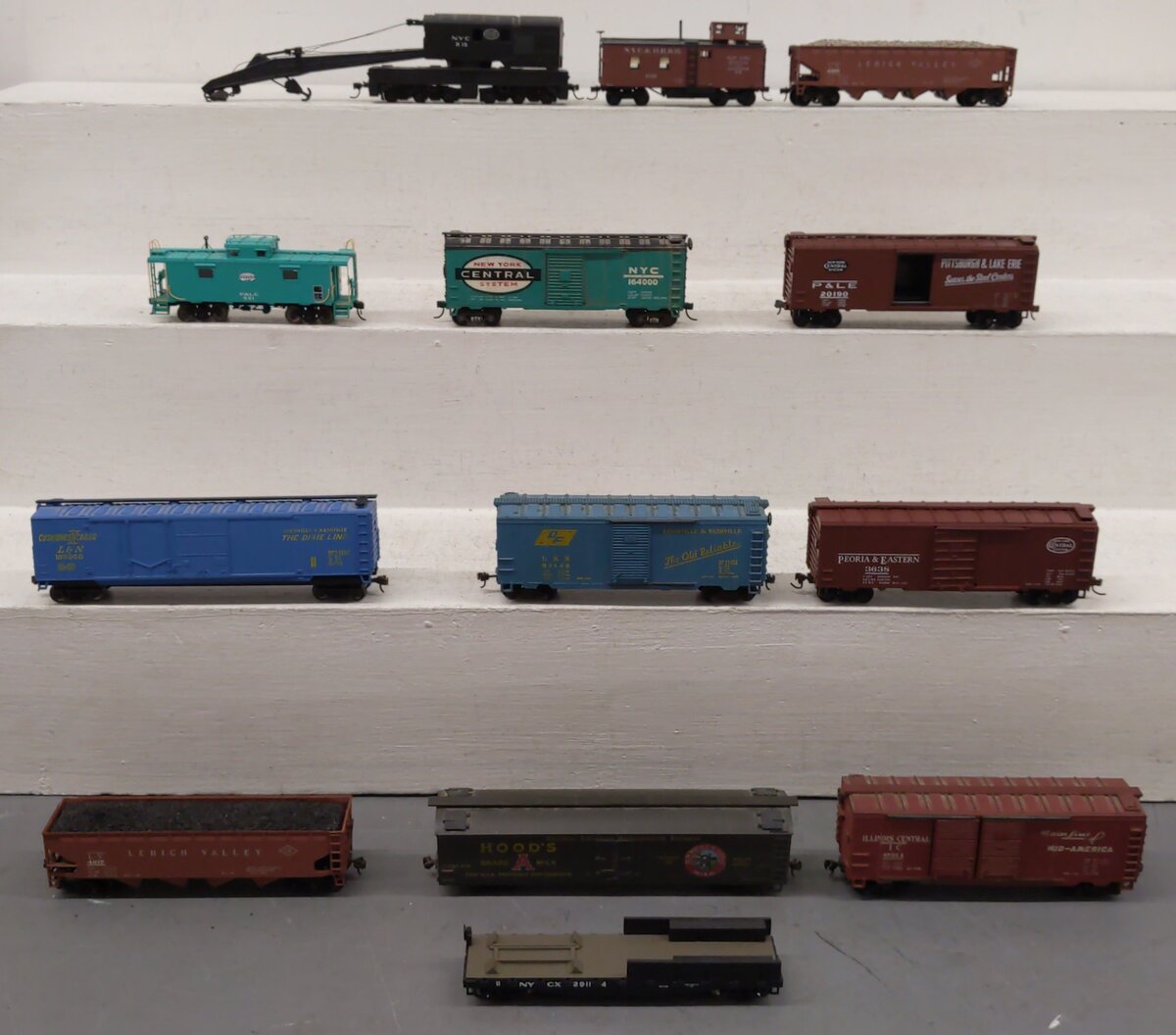 AHM, Atlas, Varney & Other HO Scale Freight Cars [13] VG