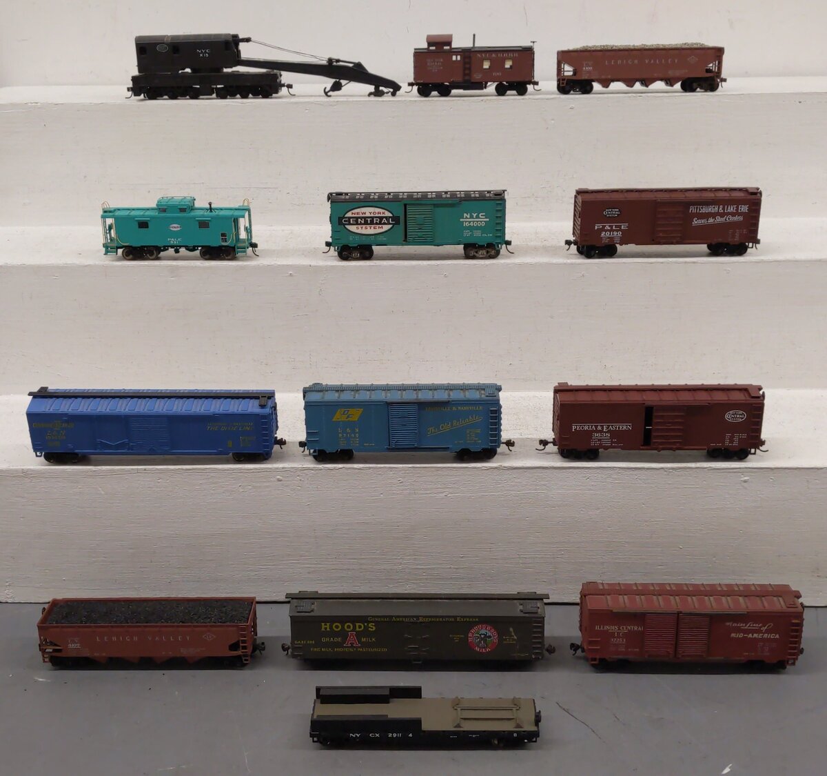 AHM, Atlas, Varney & Other HO Scale Freight Cars [13] VG