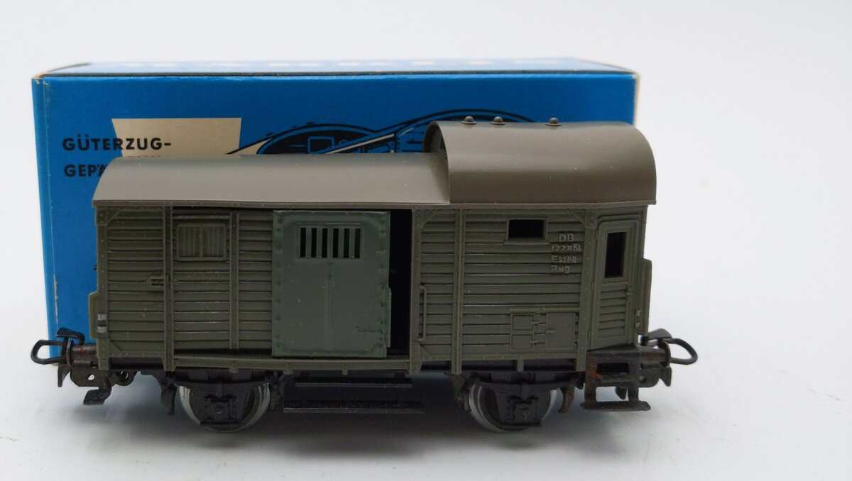 Marklin 4600 HO Scale DB Baggage Car VG/Box