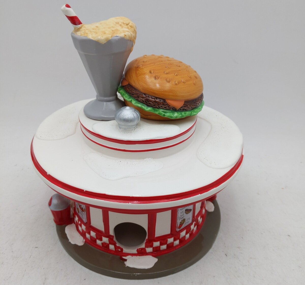 Dept 56 5447-0 Dinah's Drive-In EX/Box