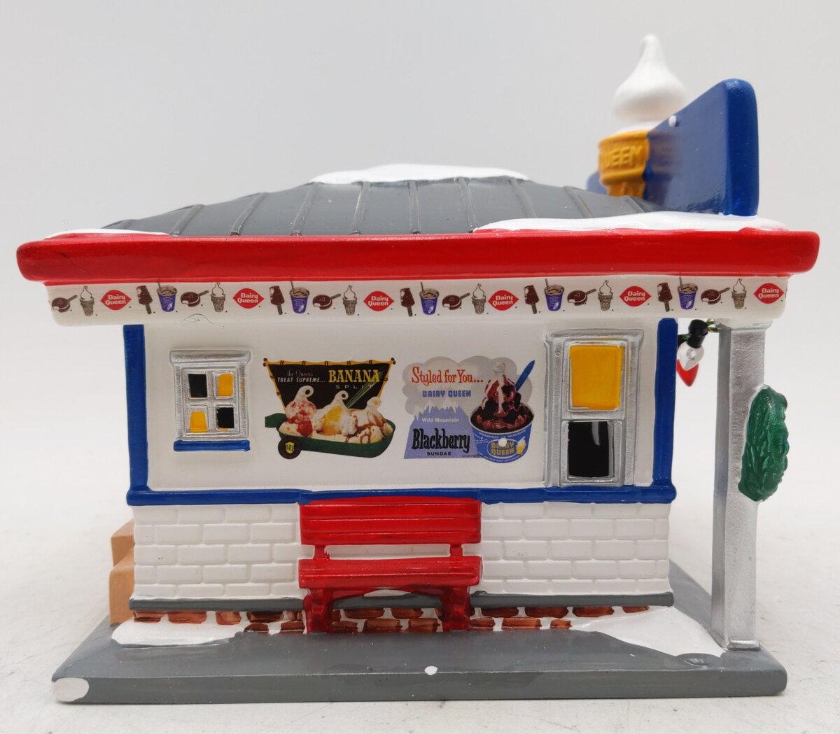 Dept 56 4044855 Snow Village Dairy Queen EX/Box