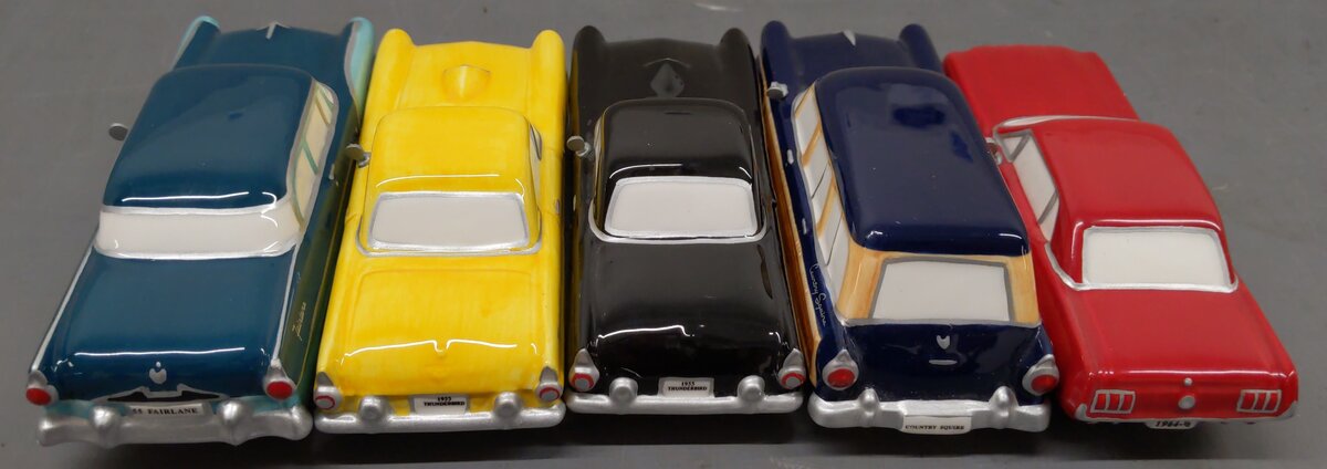 Dept 56 Assorted Snow Village Ford Cars [5] EX/Box