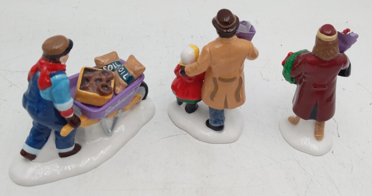 Department 56 2204 Snow Village "Say It With Flowers" Ceramic Figurine LN/Box
