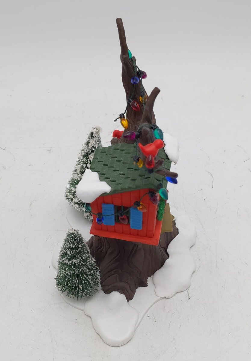 Dept 56 5168-3 Snow Village "Kid's Tree House" Hand Painted Ceramic Accessory EX/Box