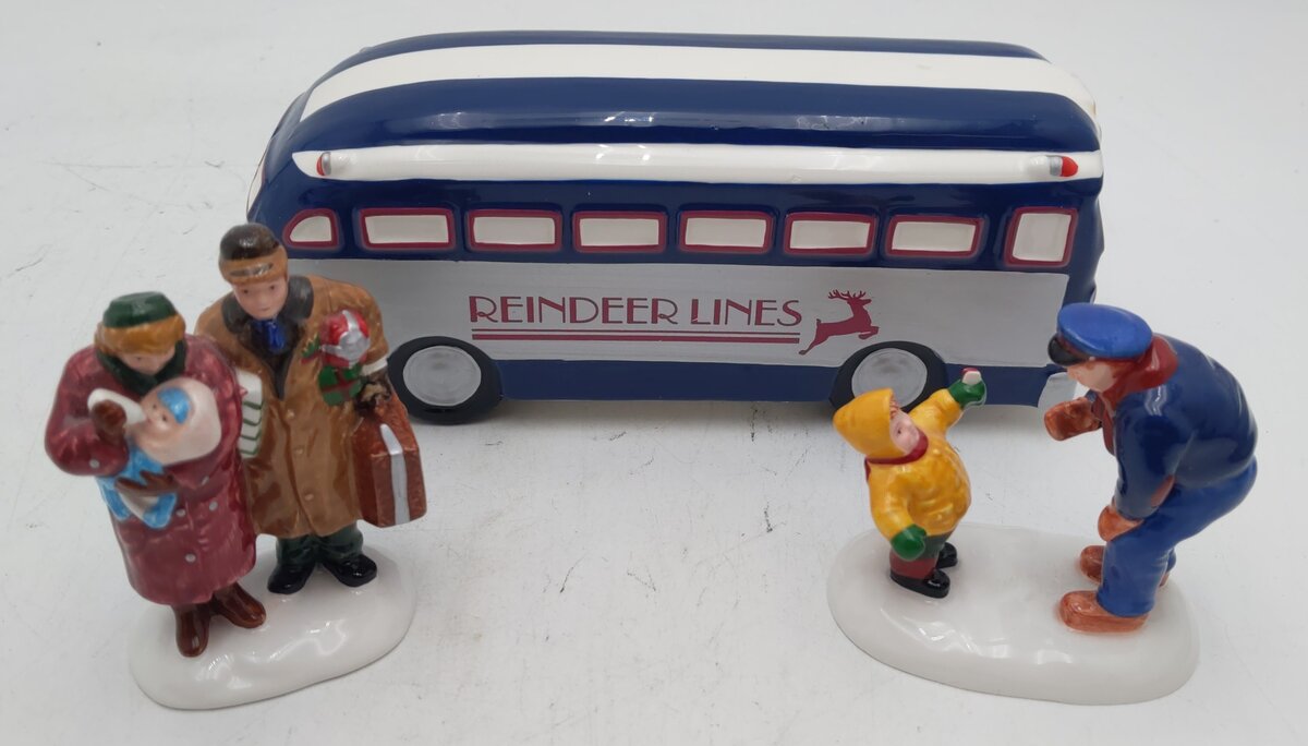 Dept 56 54875 Snow Village "A Ride On The Reindeer Lines" Ceramic Acc (Box of 3) EX/Box