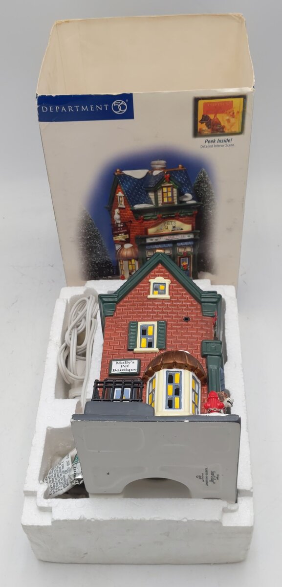 Dept 56 55365 Snow Village "Village Pets - Sales & Service" Ceramic Building LN/Box