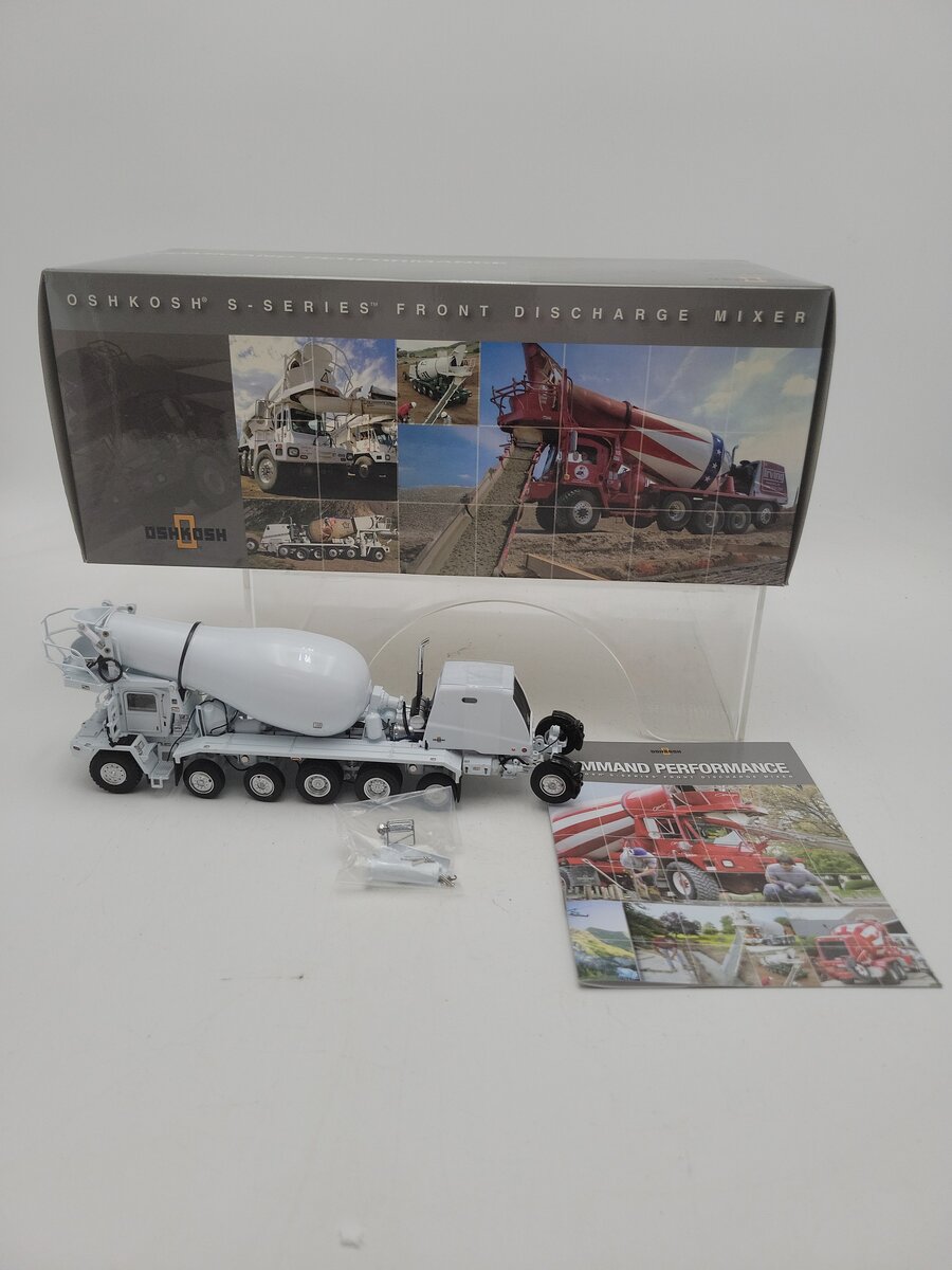TWH Collectibles TWH075 1:50 Diecast White Oshkosh Revolution Concrete Mixer LN/Box