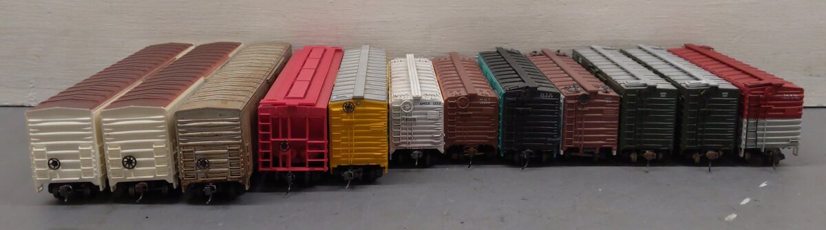 Bachmann, Pemco, Lima & Other HO Scale Freight Cars [12] VG