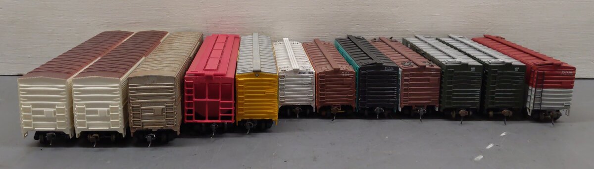 Bachmann, Pemco, Lima & Other HO Scale Freight Cars [12] VG