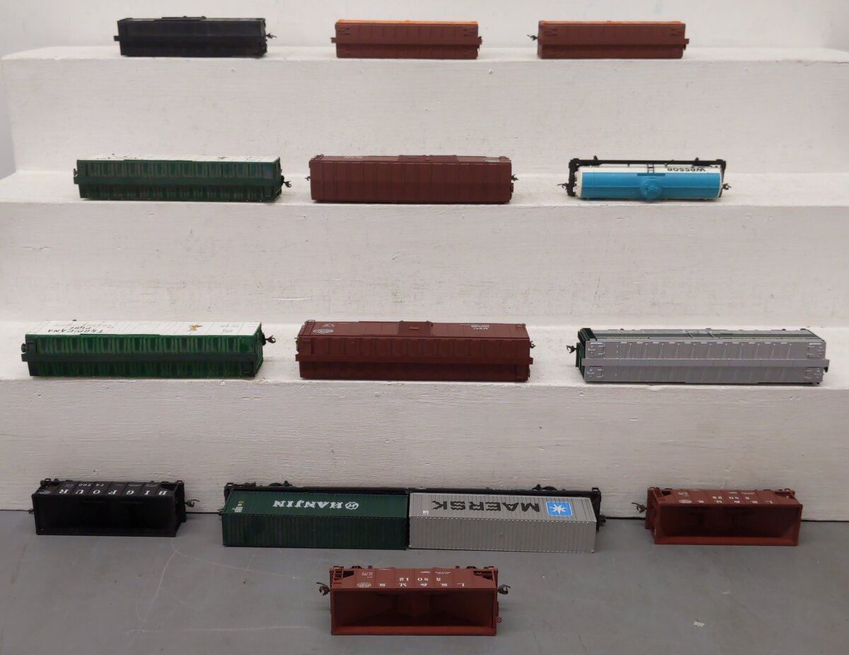 Lionel, Bowser, Tyco & Other HO Scale Freight Cars [13] VG