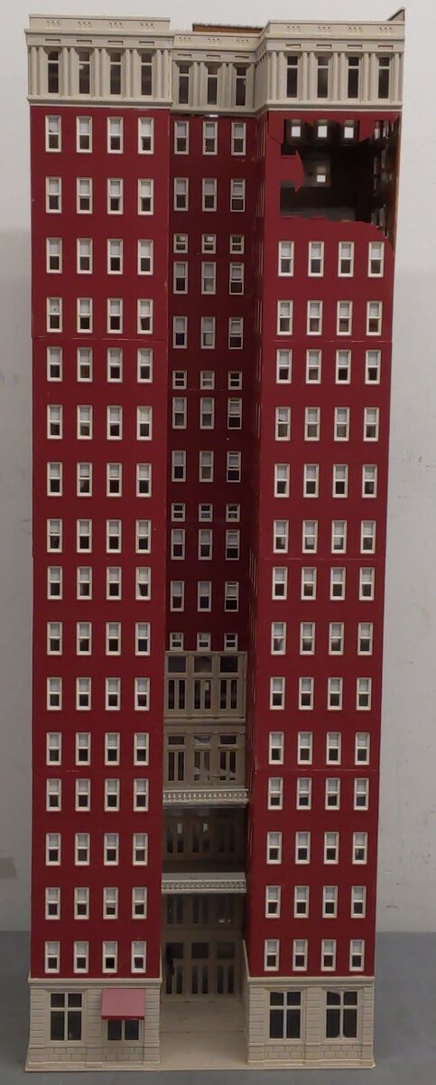 HO Scale Layout Building
