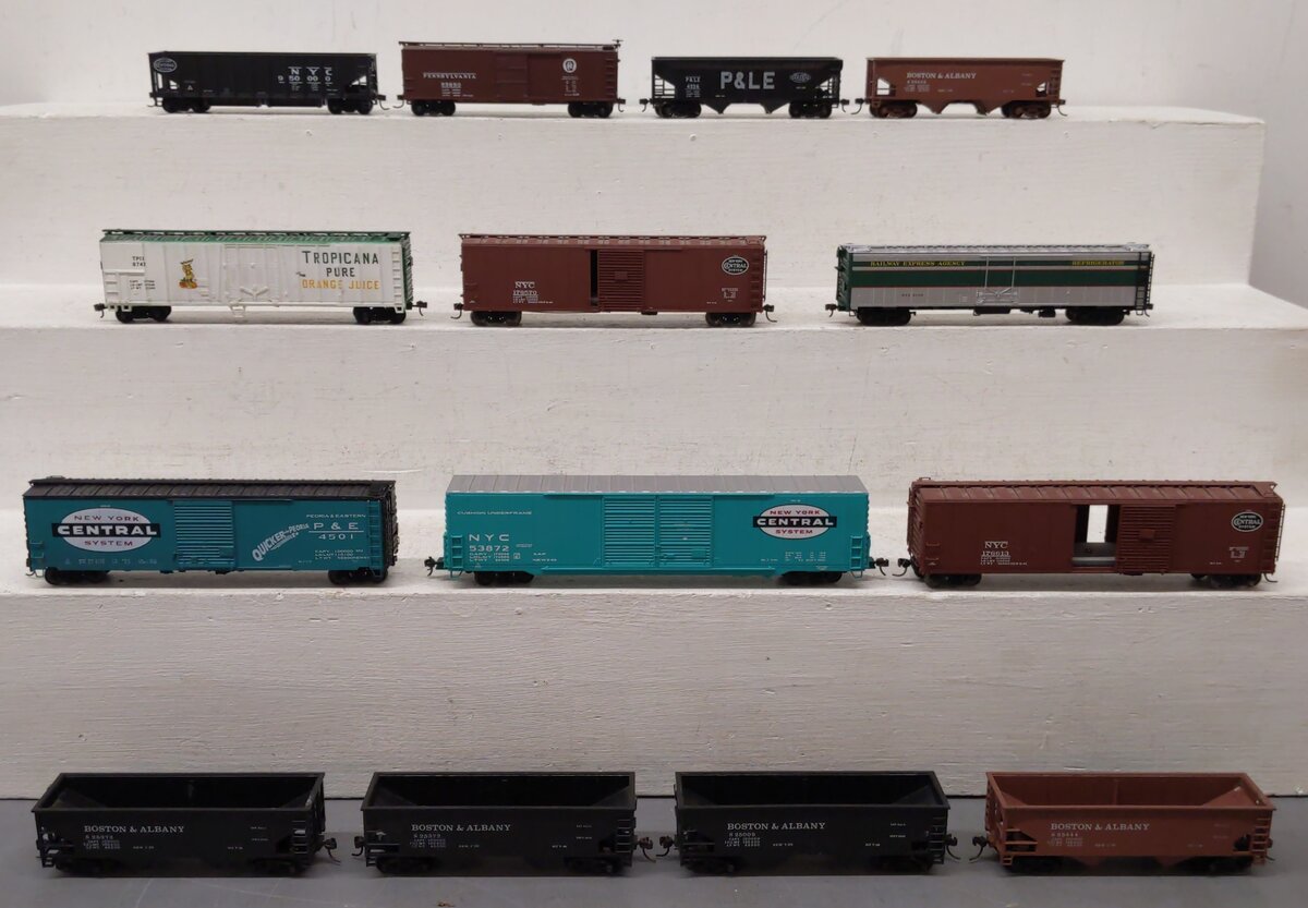 Lionel & Other HO Scale Freight Cars [14] VG