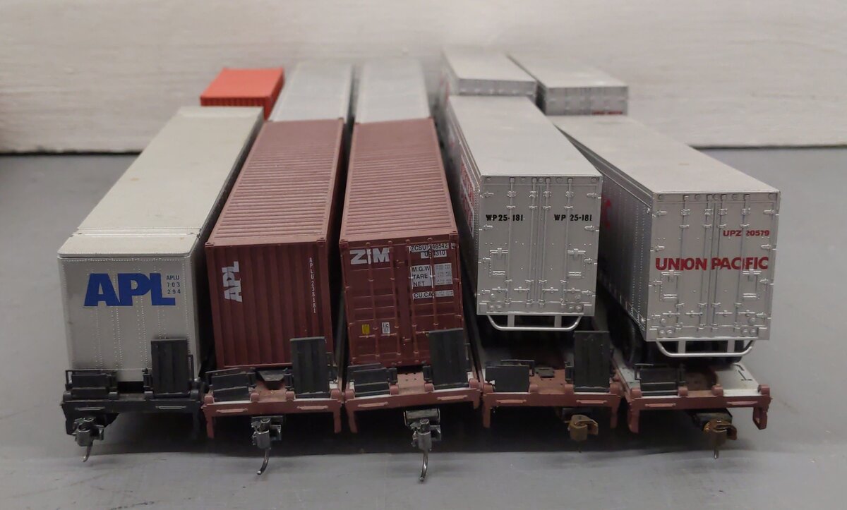 Assorted HO Scale Freight Cars [10] EX