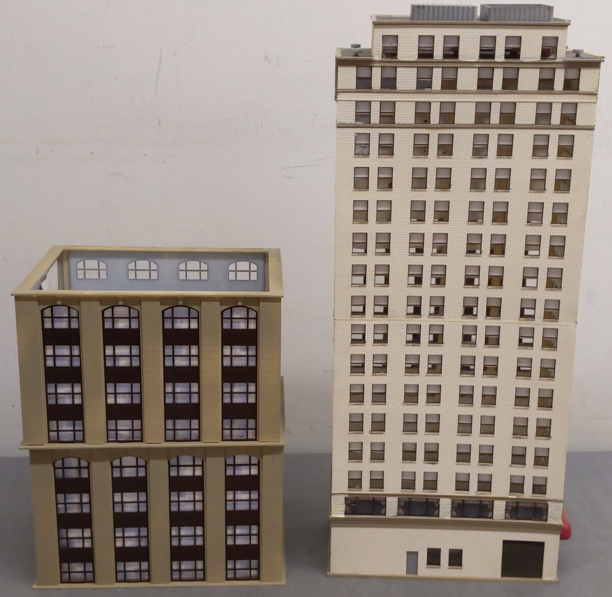 HO Scale Assorted Layout Buildings VG