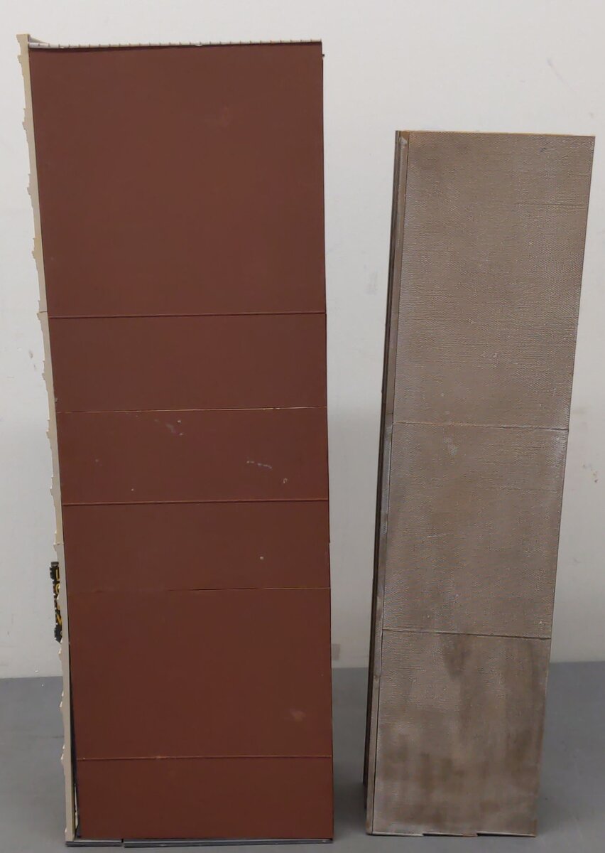 HO Scale Assorted Layout Buildings [2] VG