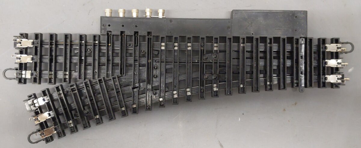 K-Line 6-21400 O Scale SuperSnap 72" Right Hand Remote Switch Turnout VG/Box