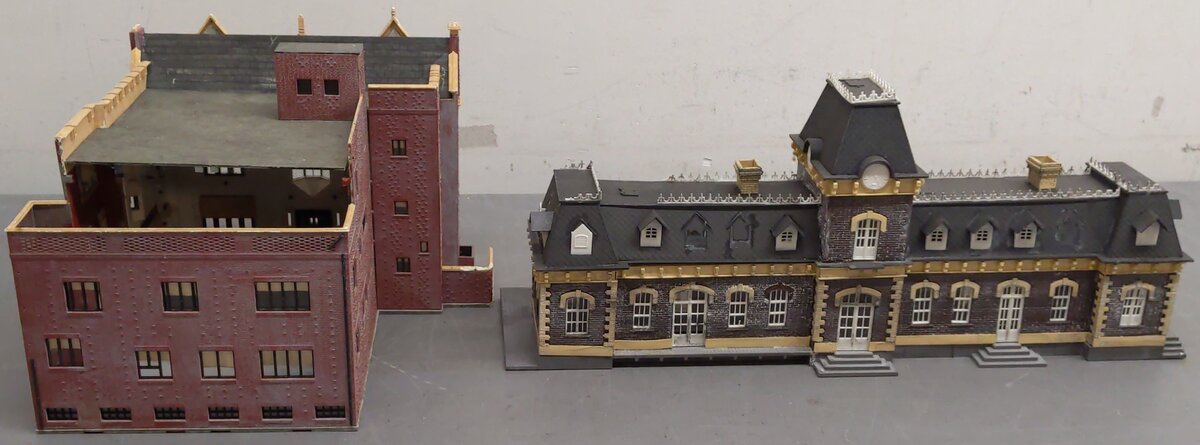 HO Scale Assorted Layout Buildings VG