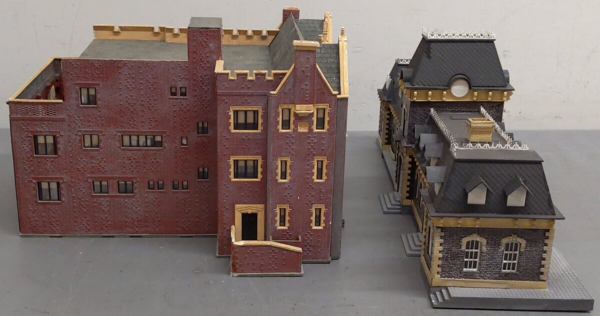 HO Scale Assorted Layout Buildings VG