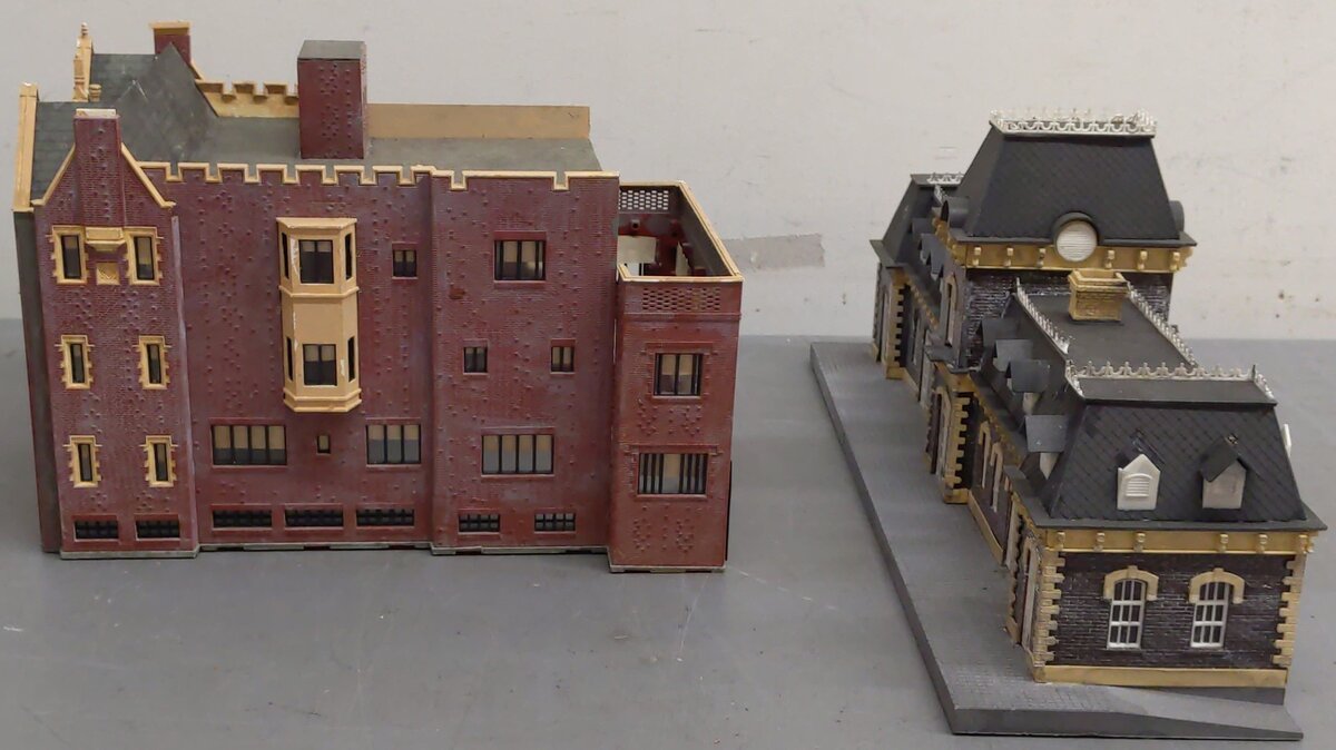 HO Scale Assorted Layout Buildings VG