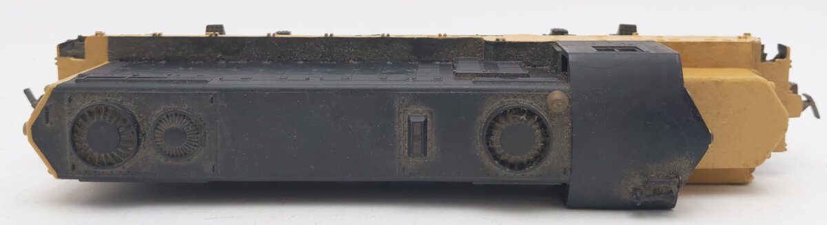Athearn HO Scale Vintage EMD GP20 Diesel Locomotive - Custom