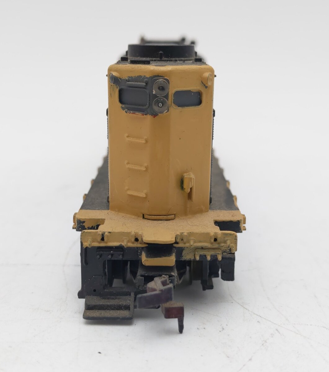 Athearn HO Scale Vintage EMD GP20 Diesel Locomotive - Custom