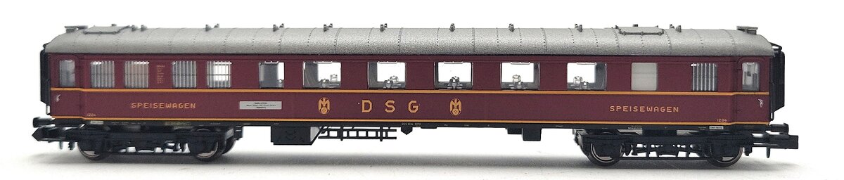 Trix 15735 N Scale DSG Lighted Diner Passenger Car LN/Box