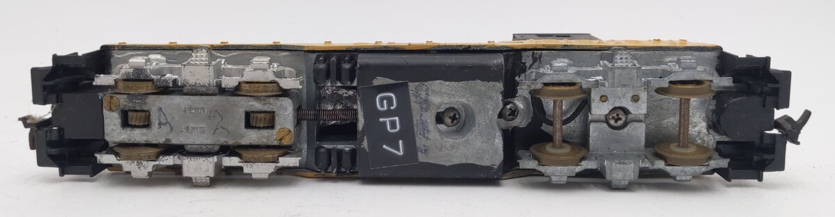 Tyco HO Scale Vintage EMD GP9 Diesel Locomotive - Custom
