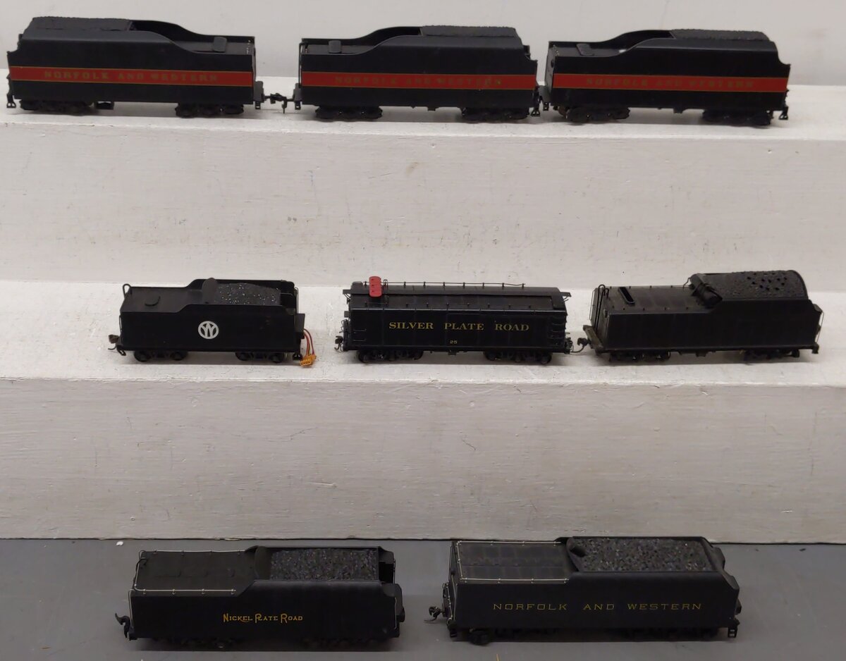 Bachmann & Others HO Scale Assorted Tenders [8] VG