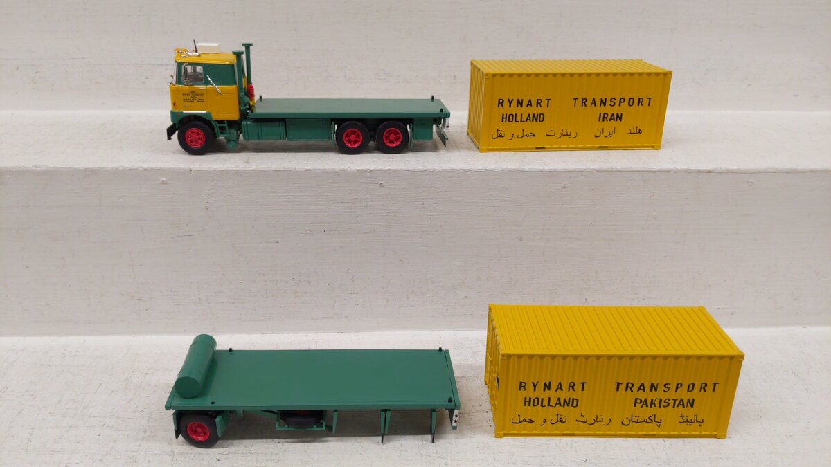Tekno 71661 1:50 Scale DC Mack F700 Straight Truck W/2 20 Ft Containers Trailer VG/Box