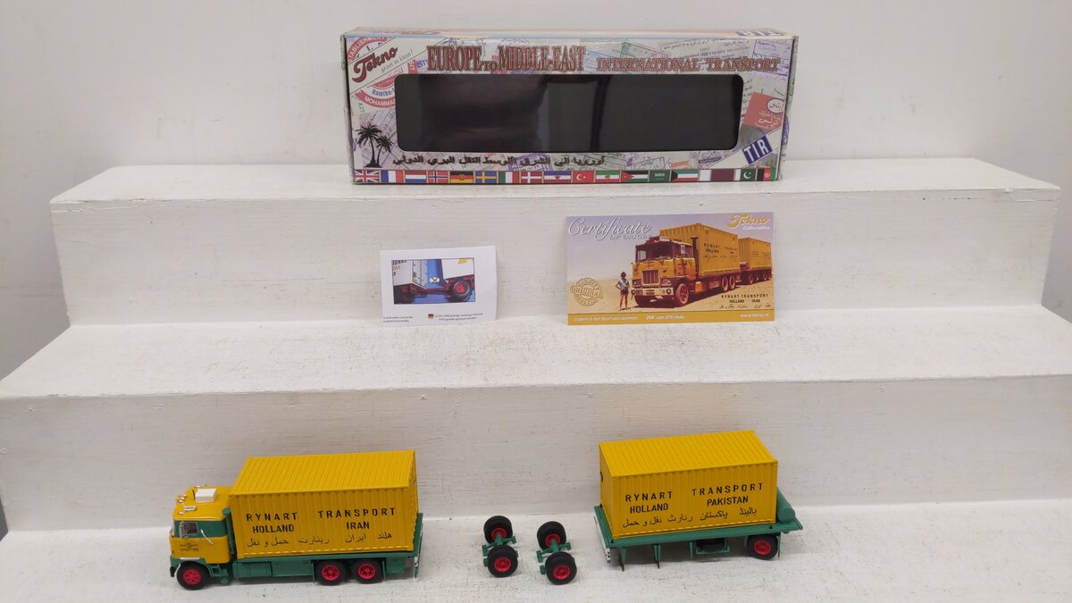Tekno 71661 1:50 Scale DC Mack F700 Straight Truck W/2 20 Ft Containers Trailer VG/Box