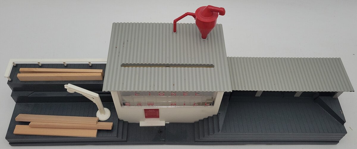 Lionel 6-2301 O Gauge Operating Sawmill EX/Box