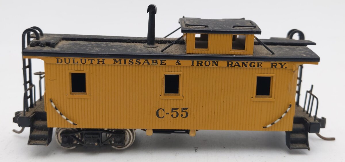 Tenshodo 354 HO Scale BRASS Duluth Missabe & Iron Range Caboose Car - Painted VG