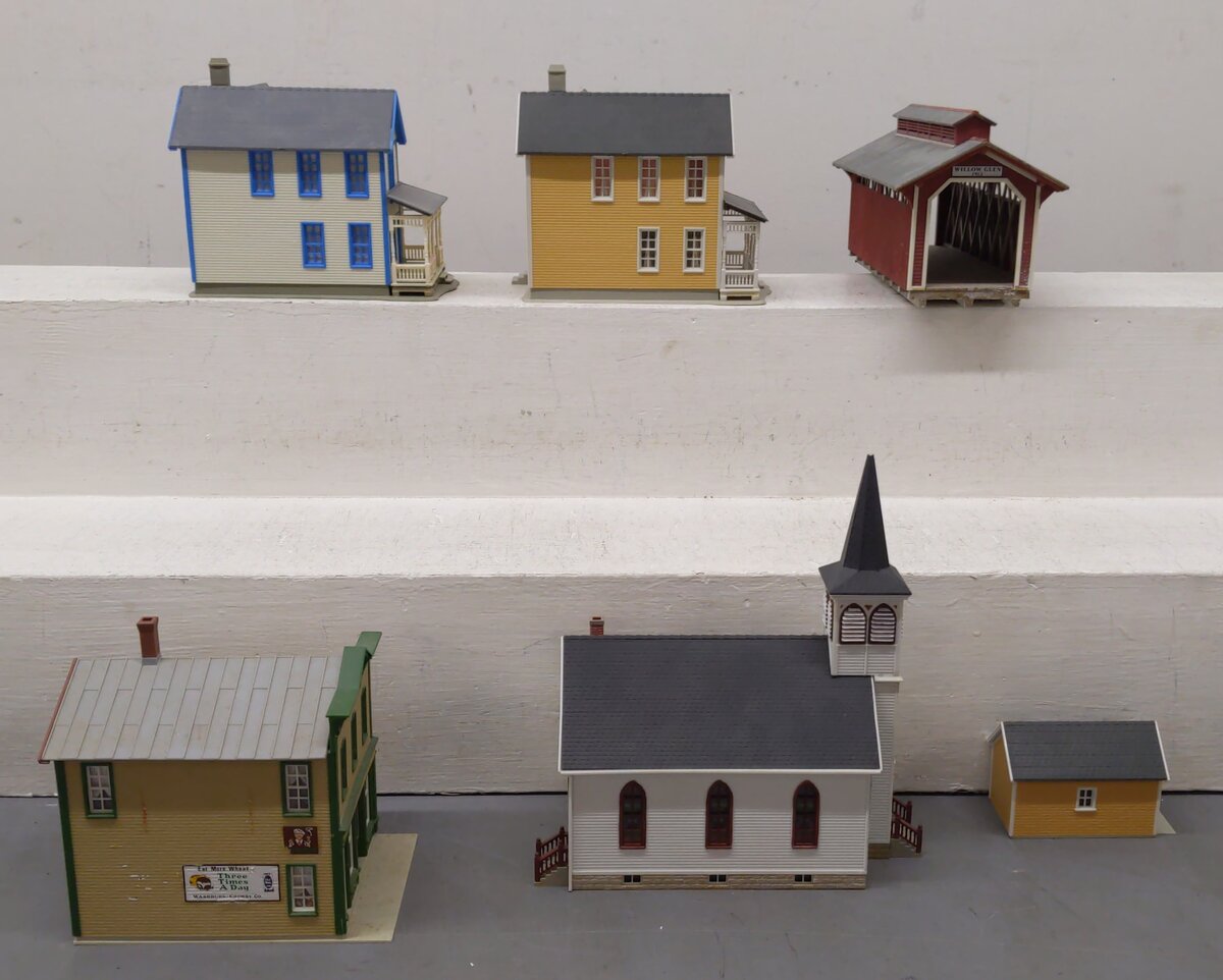 Kibri HO Scale Plastic Buildings [6] EX