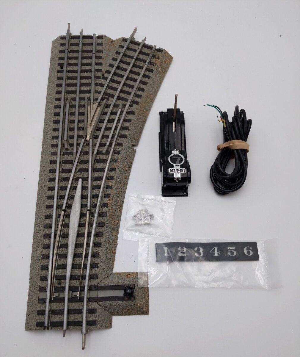Lionel 6-81950 O O60 FasTrack Remote Right Hand Remote Command Switch Turnout EX/Box