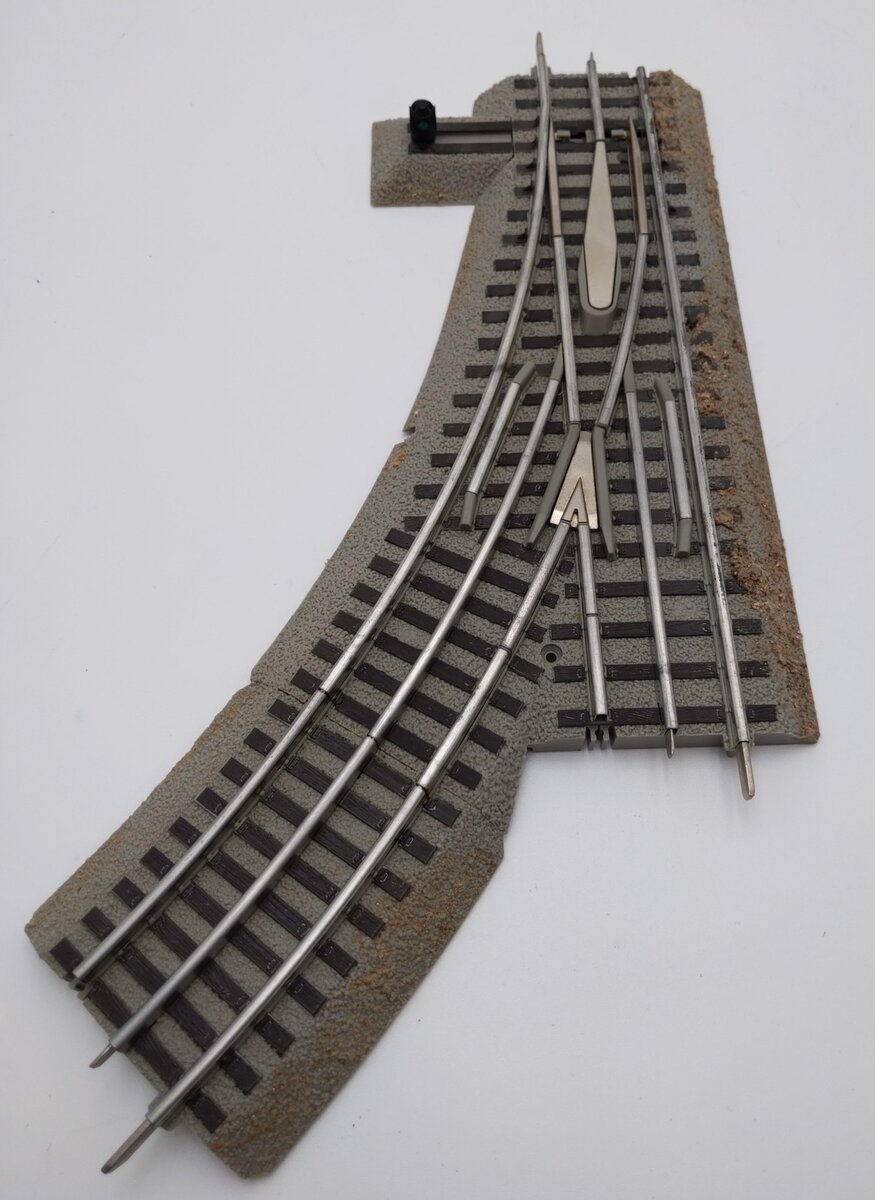 Lionel 6-81946 O-36 Remote Right Hand FasTrack Command Switch Turnout EX/Box
