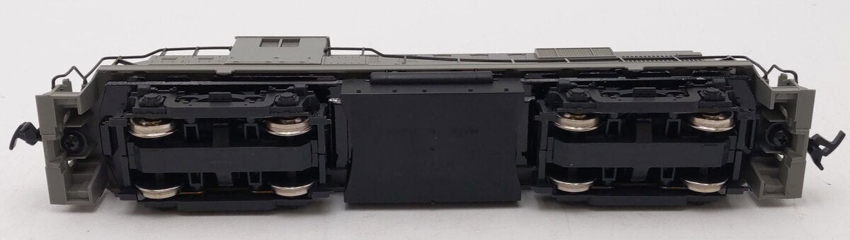Atlas 7090 HO Undecorated RS-11 Diesel Locomotive VG/Box
