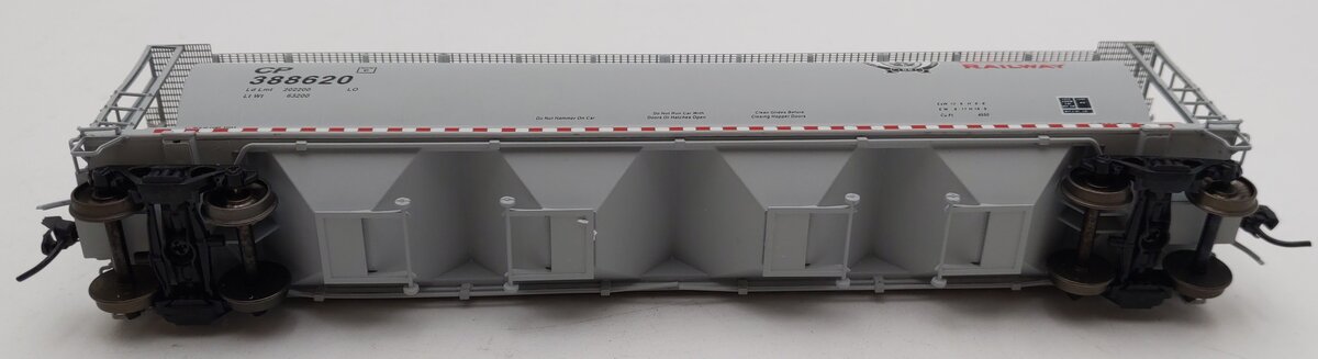 InterMoutain 1017I Canadian Pacific 4-Bay Cylindrical Hopper #388620 EX/Box